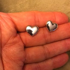 14k White Gold Heart Earrings. Treat yourself for Mothers Day